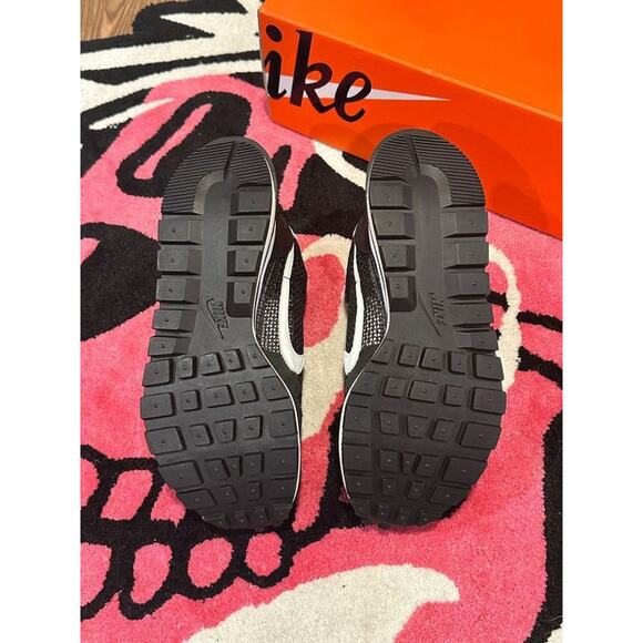 Nike Vaporwaffle Sacai Black White – Size 7 – Brand New - Picture 6 of 9